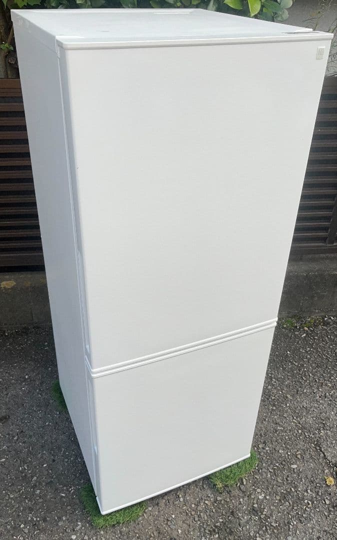 ニトリ冷凍冷蔵庫　140L ファン式自動霜取り機能付き　2024年製