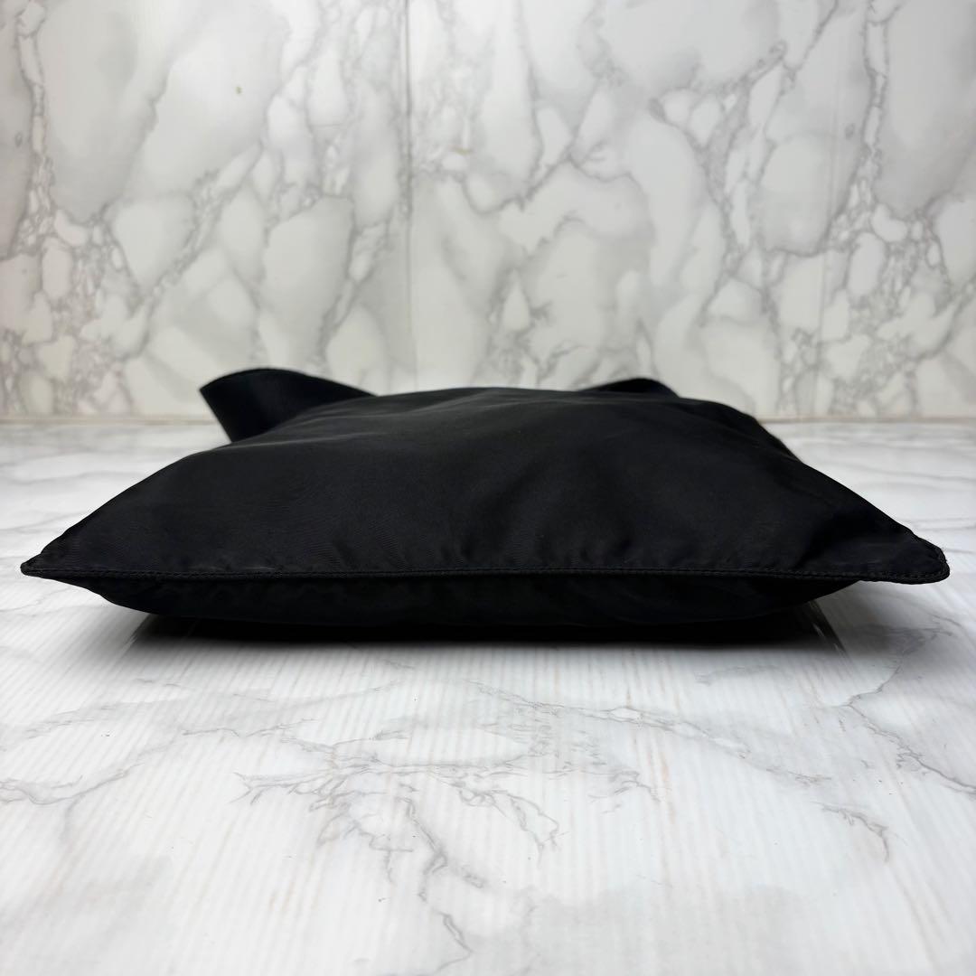 041 美品 PRADA サコッシュ ショルダーバッグ 斜めがけ 黒 iq5