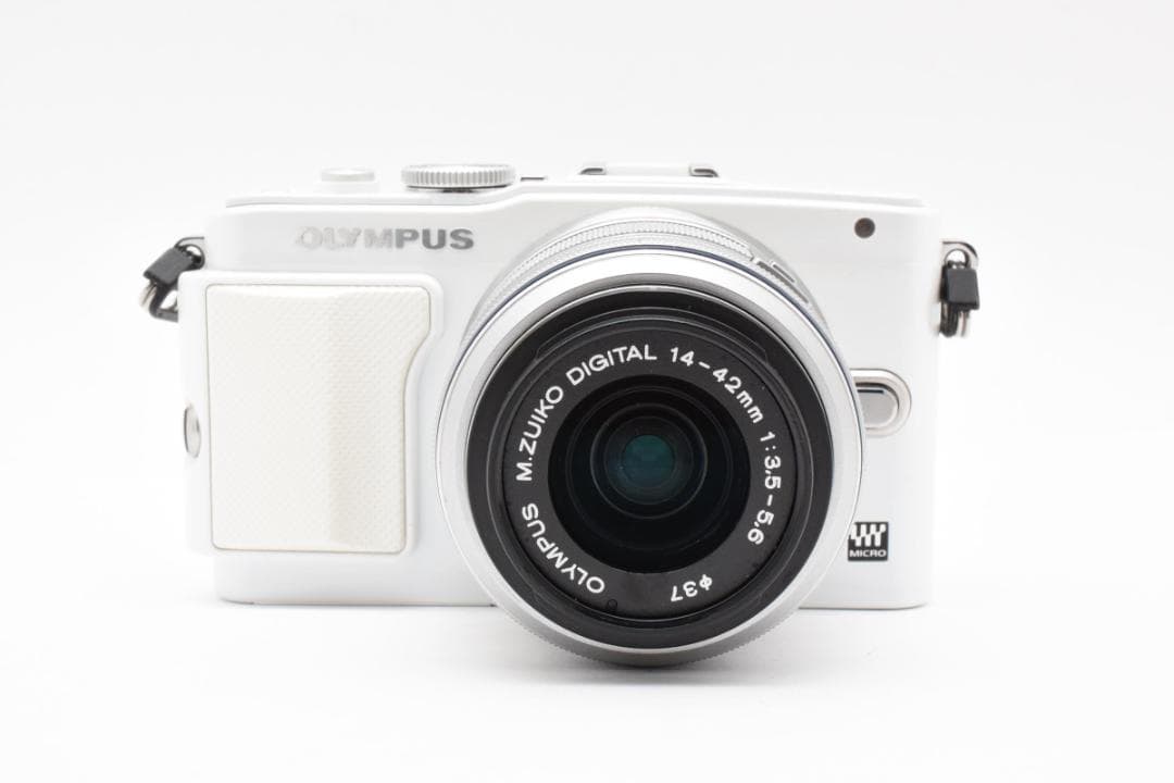 ★美品★OLYMPUS PEN Lite E-PL6 ケース SDカード付