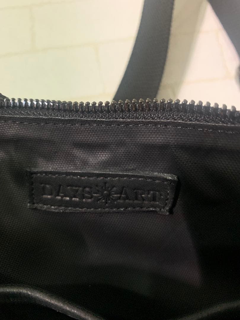 超美品✨DAYSART レザー ボディバッグ キルティング