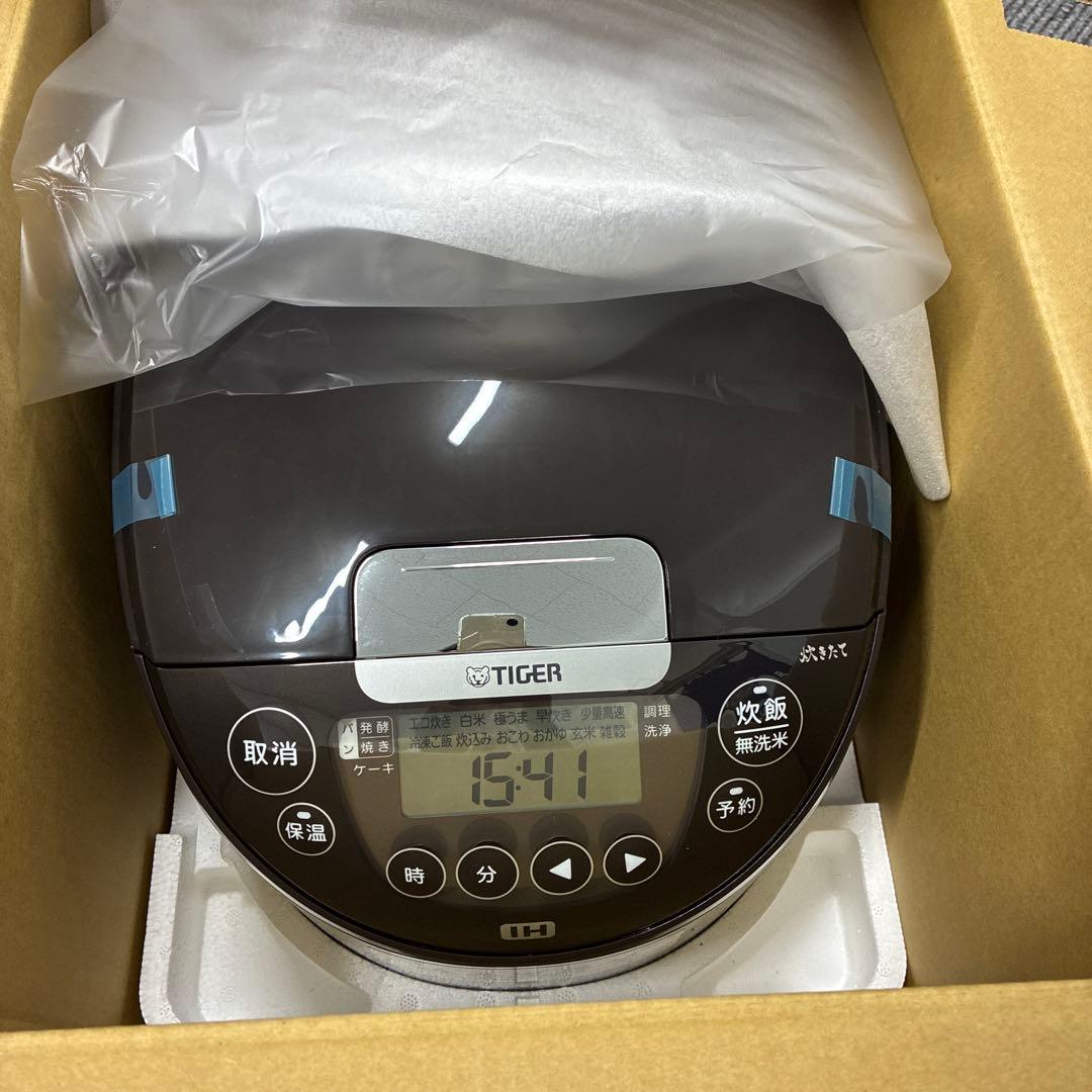 【むぅ】TIGER IHジャー炊飯器 JPW-D180 T ブラック