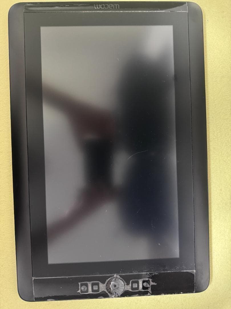 液タブ・ペンタブ Wacom Cintiq 13HD DTK-1300