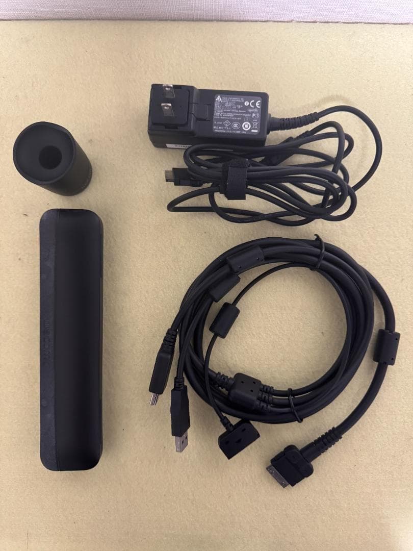 液タブ・ペンタブ Wacom Cintiq 13HD DTK-1300