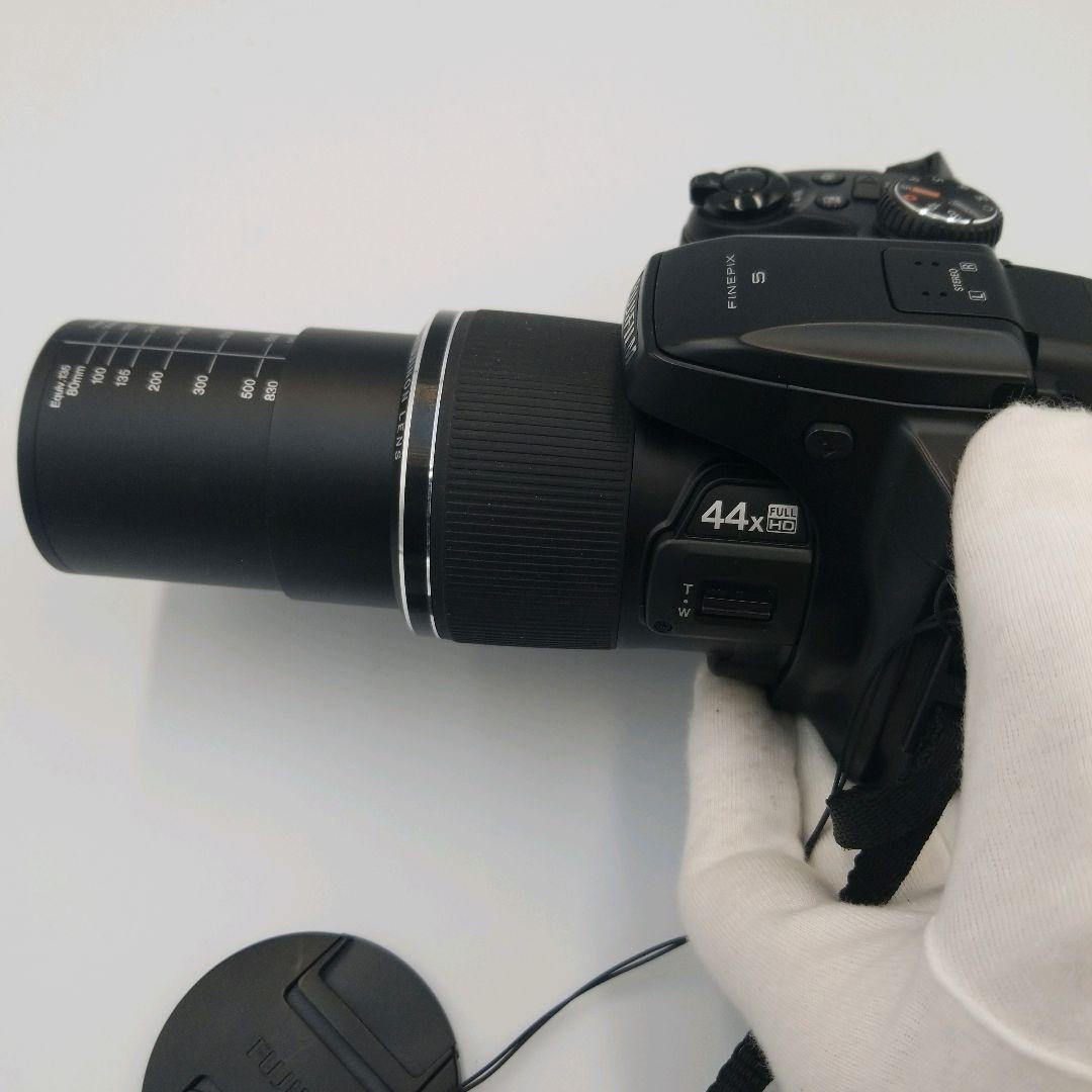 【美品】FUJIFILM　ファインピクス　一眼レフ　デジカメ　望遠　電池式