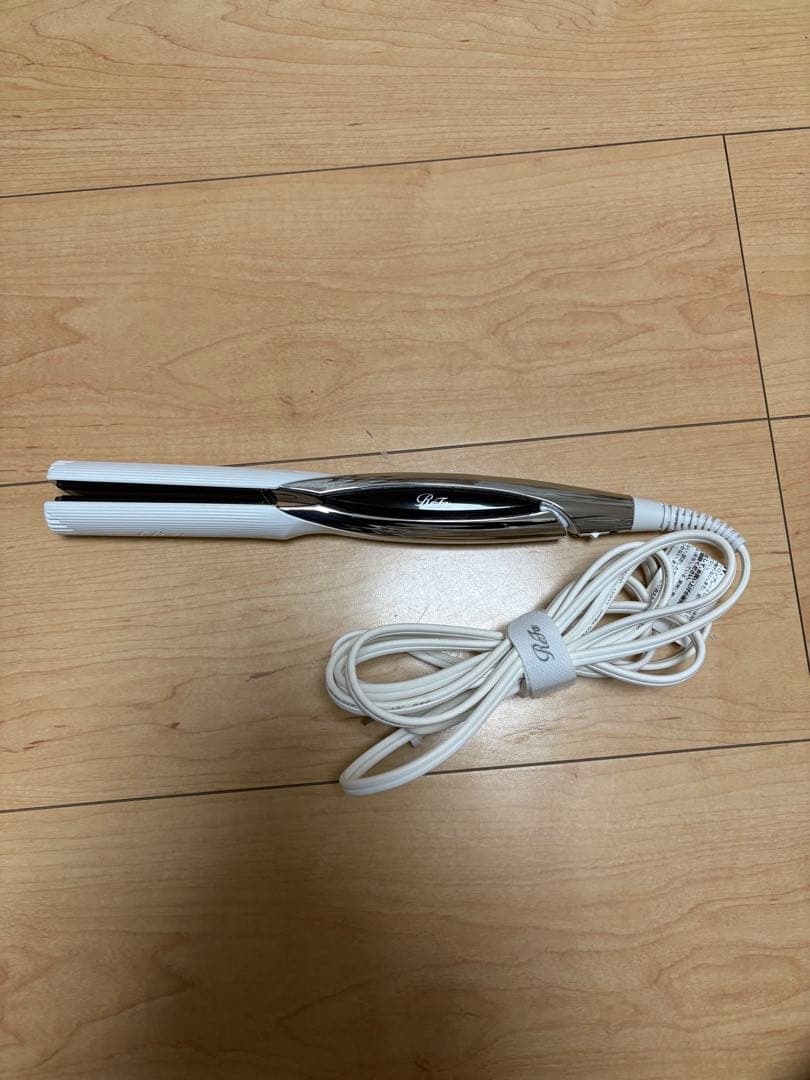 Refa ストレートアイロン RE-AC02A 2021年製