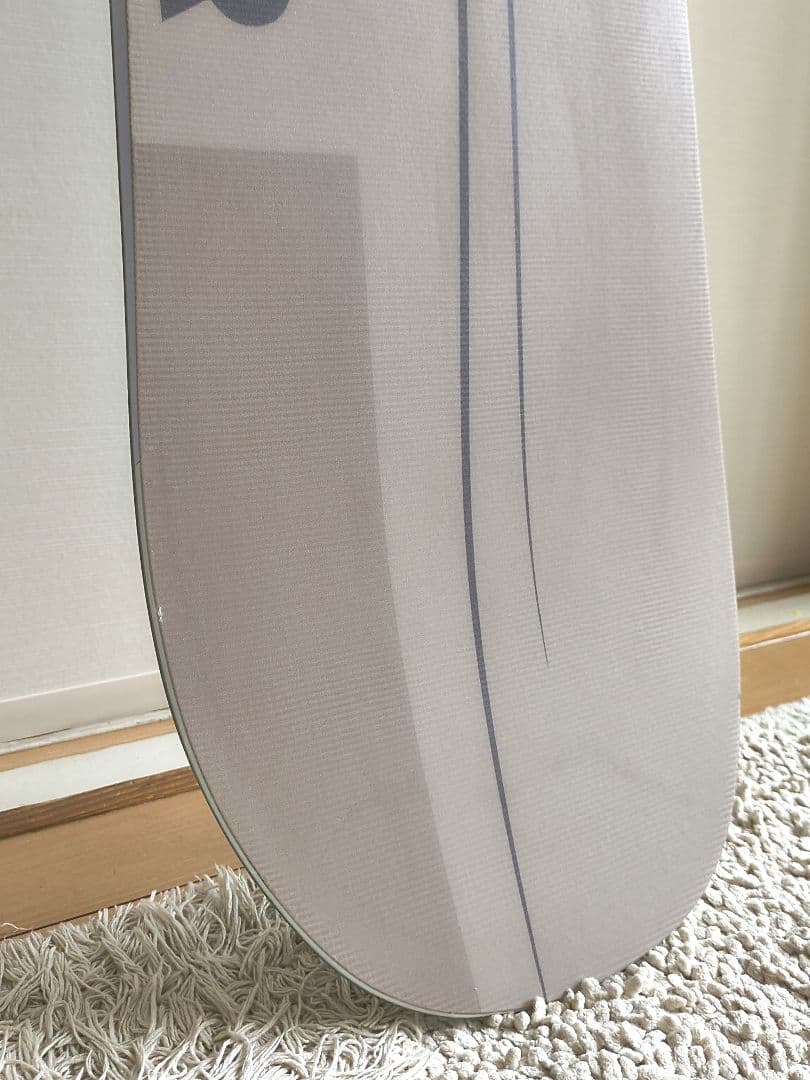 FNTC TNT R 24-25 143cm ベージュ　グラトリ　スノボ