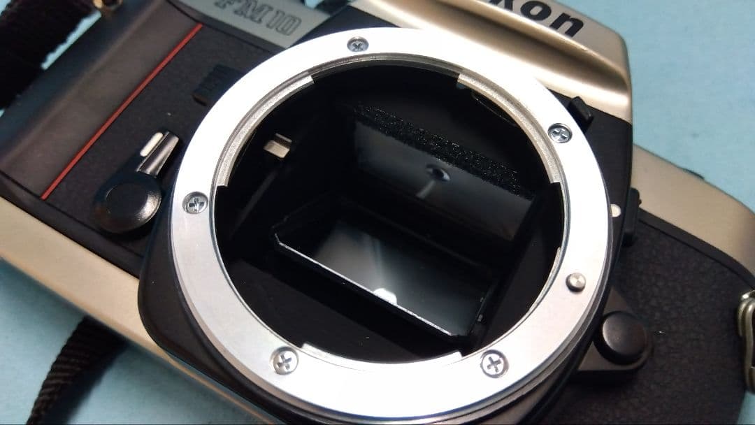 Nikon FM10 ボディのみ 作動良好