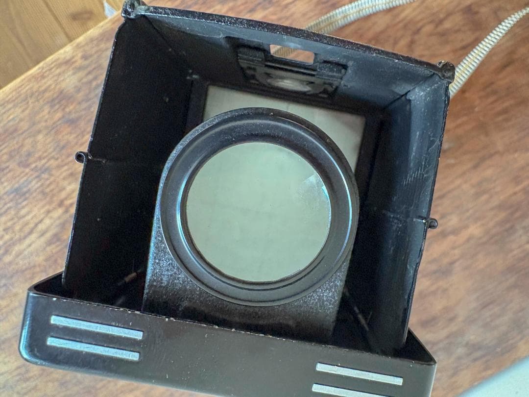 値下依頼お断り　ローライフレックス　プラナー７５ミリ　F3.5　実働品　機関良好