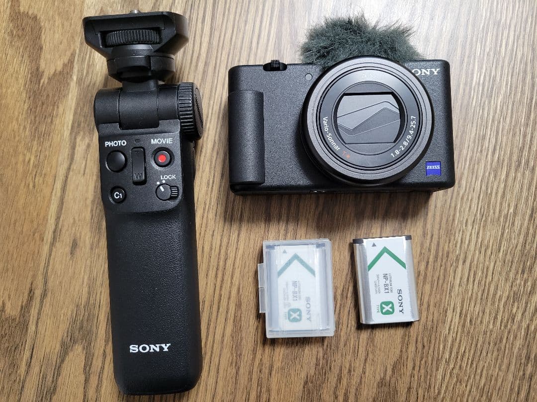＾＾　SONY VLOGCAM ZV-1 シューティンググリップバッテリー