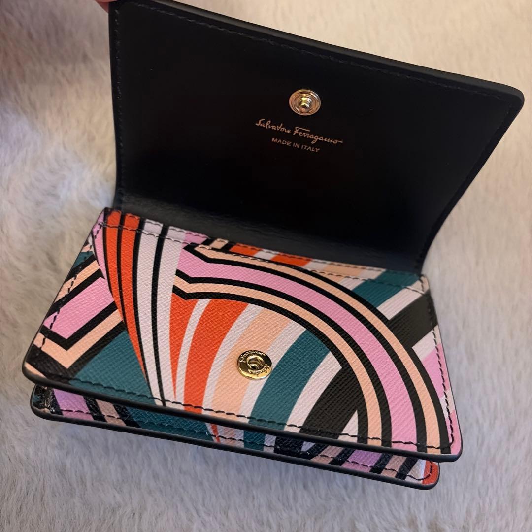 サルバトーレフェラガモ ガンチーニ コンチネンタルウォレット 新品