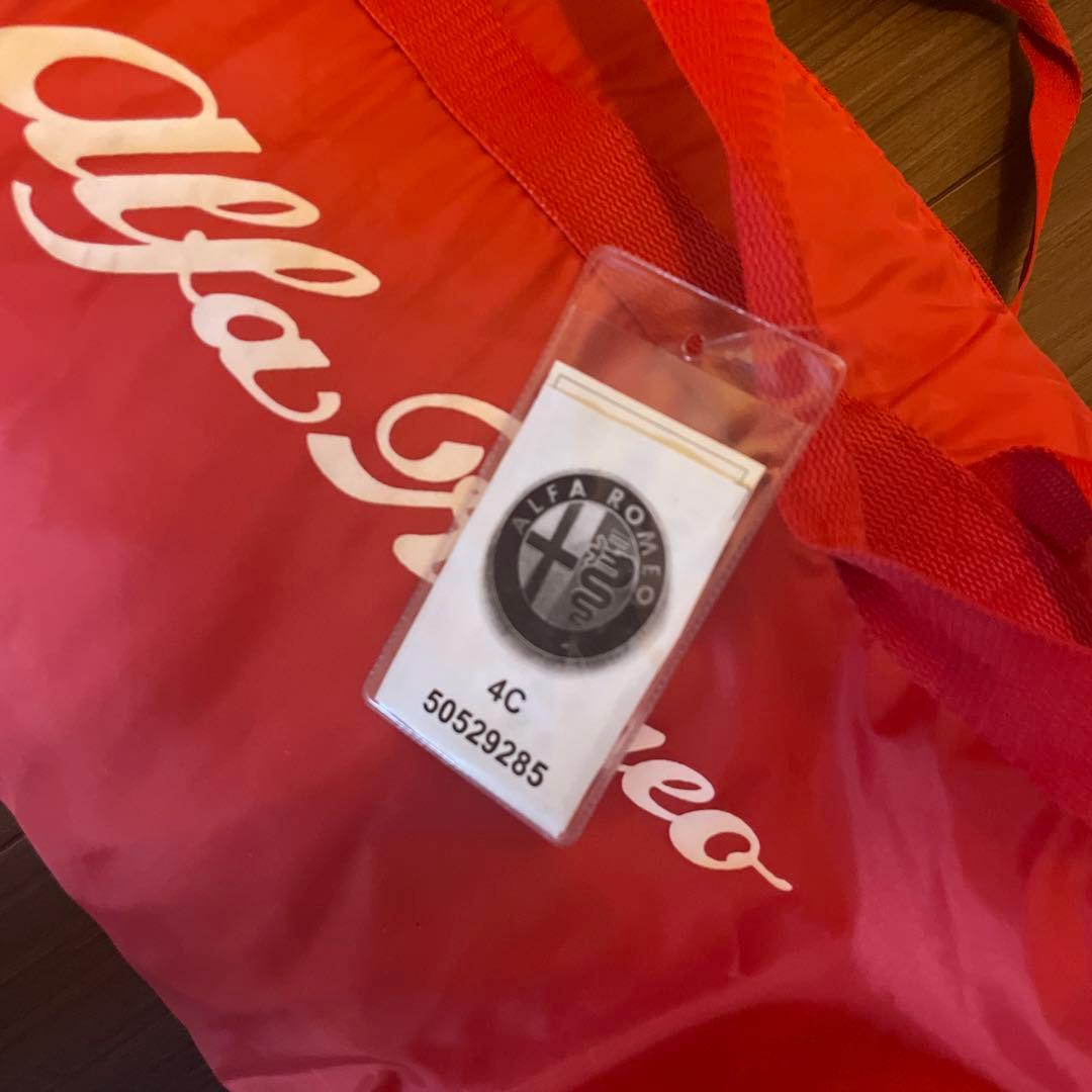 アルファロメオ純正4C インナーソフトカバー　専用バッグ付