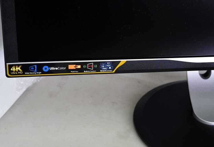 フィリップス Brilliance 328P 4K 液晶モニター/31.5型