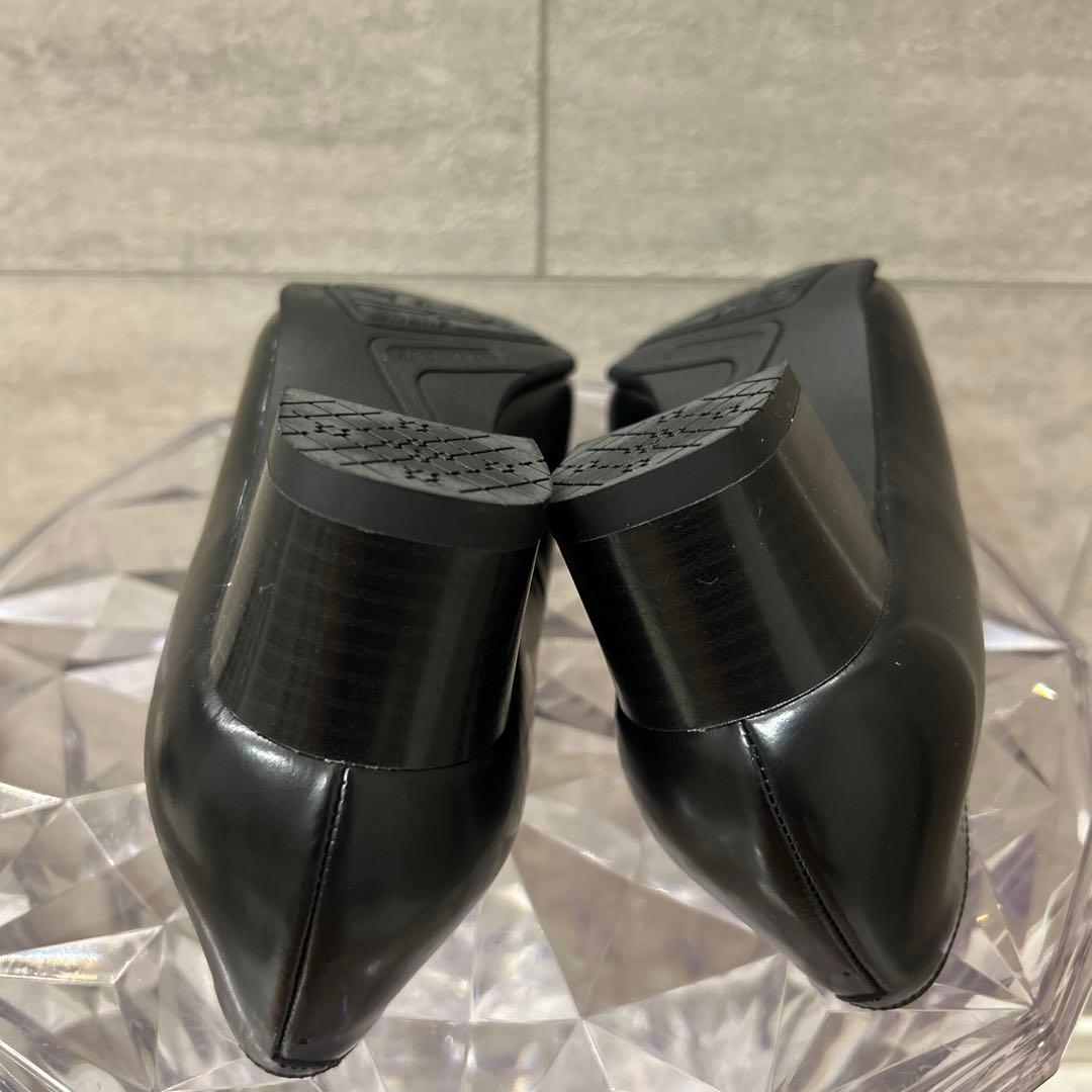 新品　未使用　アシックスブラックローファー ゴールドチェーン装飾　24.5cm