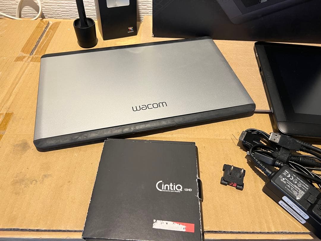 Wacom Cintiq13hd DTK-1300液晶タブレット動作確認済