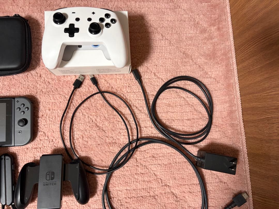 ラ*ブ様 Nintendo Switch 本体+背面付きコントローラー+付属品