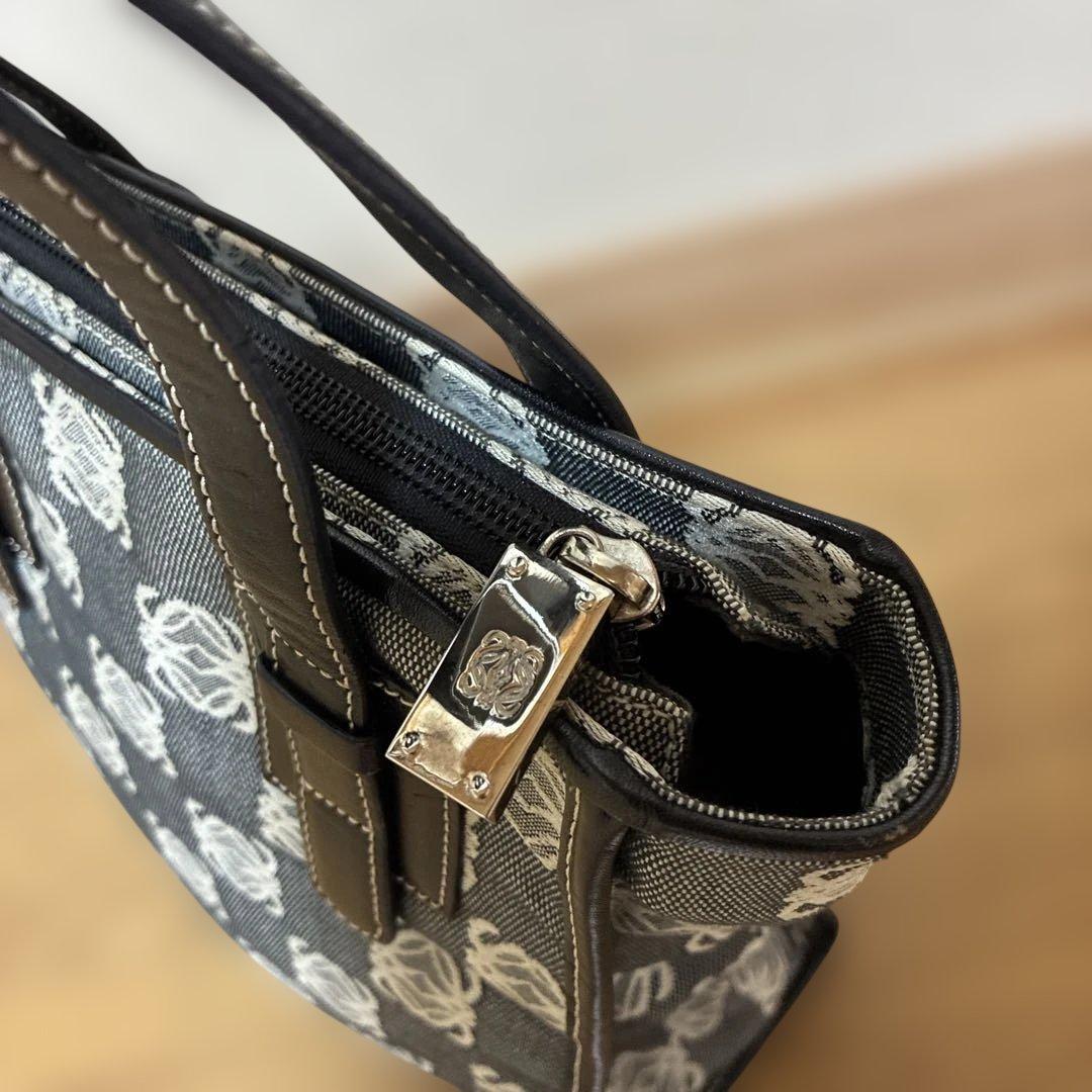 LOEWE ハンドバッグ　小さめトートバッグ　キャンバス　アナグラム
