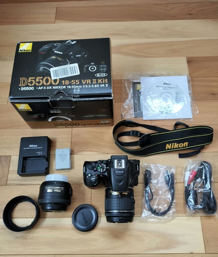 Nikon D5500 デジタル一眼レフカメラ レンズキット　単焦点レンズおまけ
