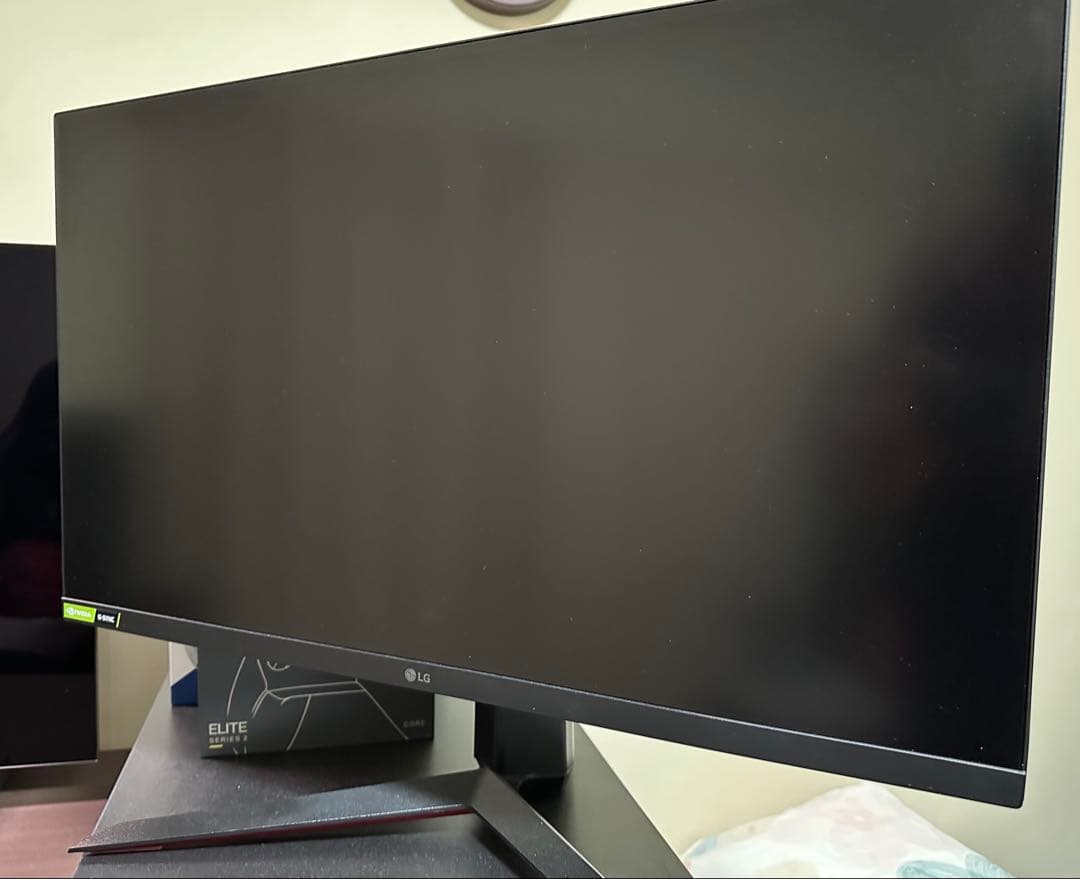 LG UltraGear 27GP83B-B ゲーミングモニター　27インチ