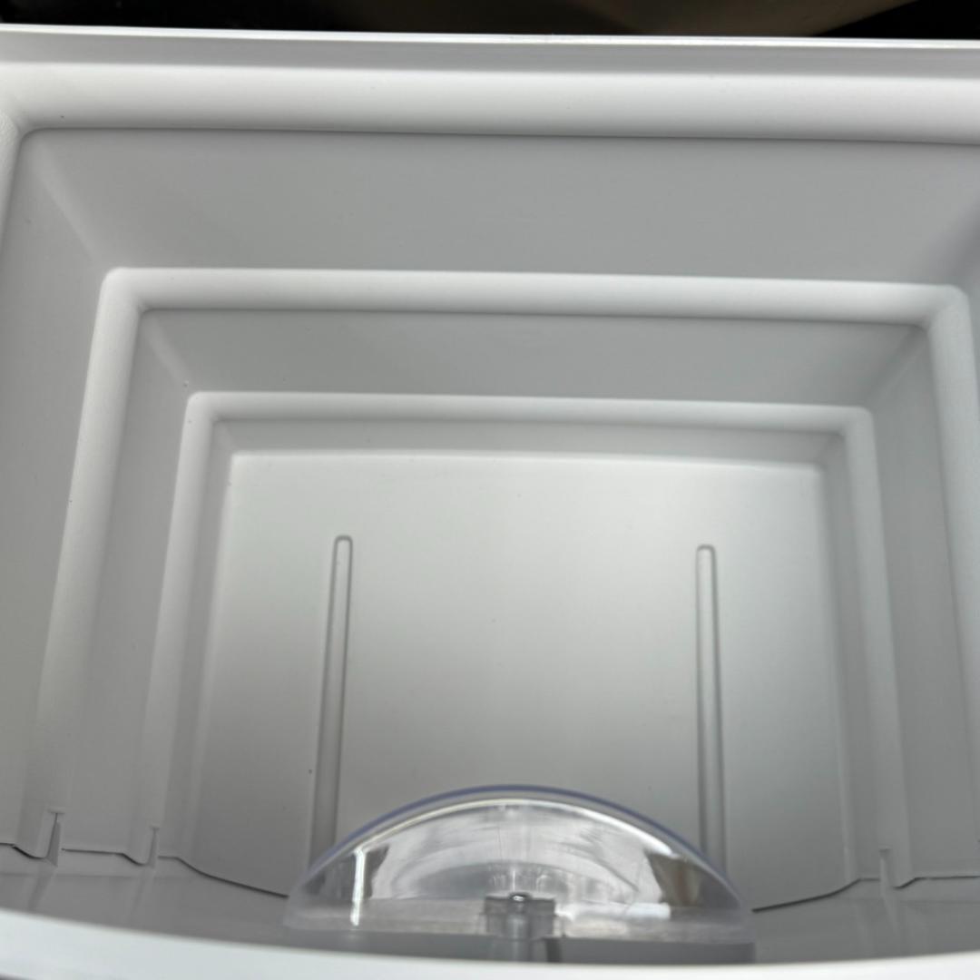 ★アイリスオーヤマ　シュレッダー　AFS100C　2022年製