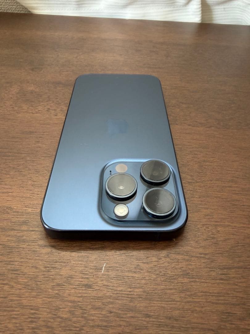 Apple iPhone 15 Pro 256G 本体 iFace ケース付き