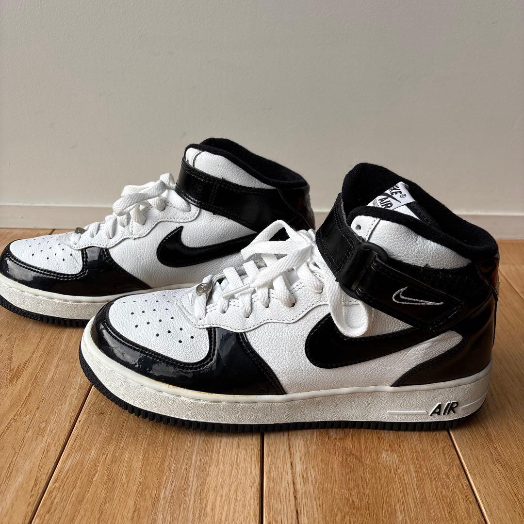 NIKE AIR FORCE 1 MID B 未使用品