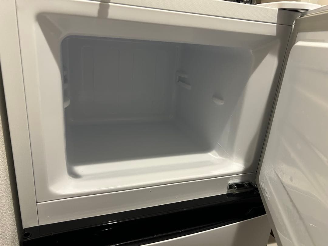 Hisense 2ドア冷蔵庫 HR-B12E2W 1月半ば発送※１週間後出品終了