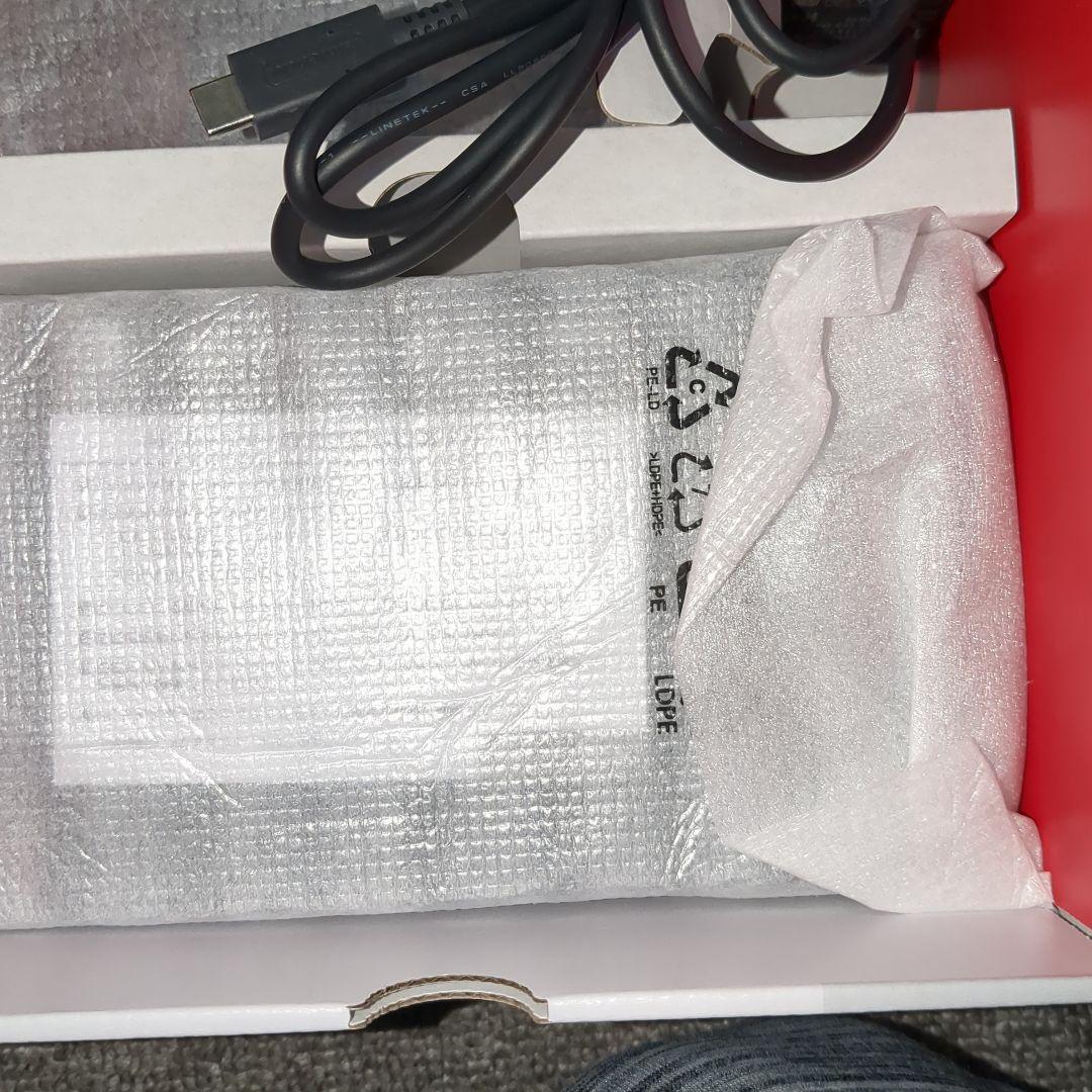 極美品　2024年製 Nintendo Switch バッテリー強化版