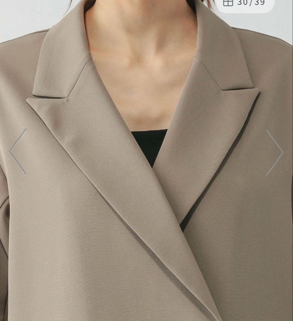 パンツスーツ&ツイードノーカラージャケット