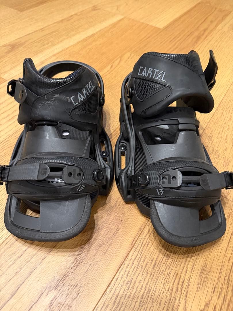 BURTONスノーボードビンディング　CARTEL M/L