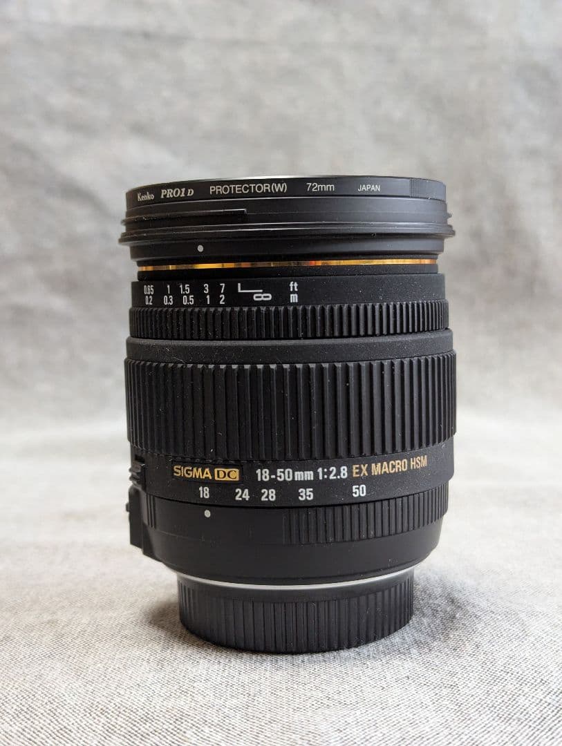 SIGMA 18-50mm F2.8 EX DC MACRO ニコンFマウント