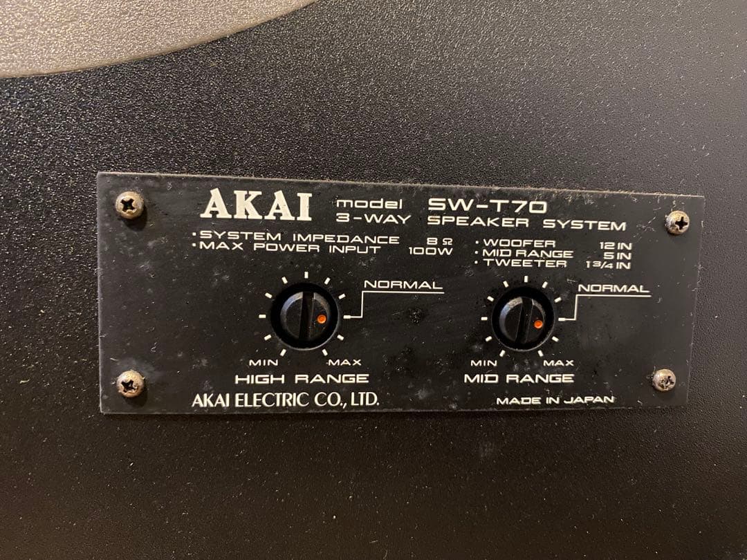 AKAIスピーカー SW-T70