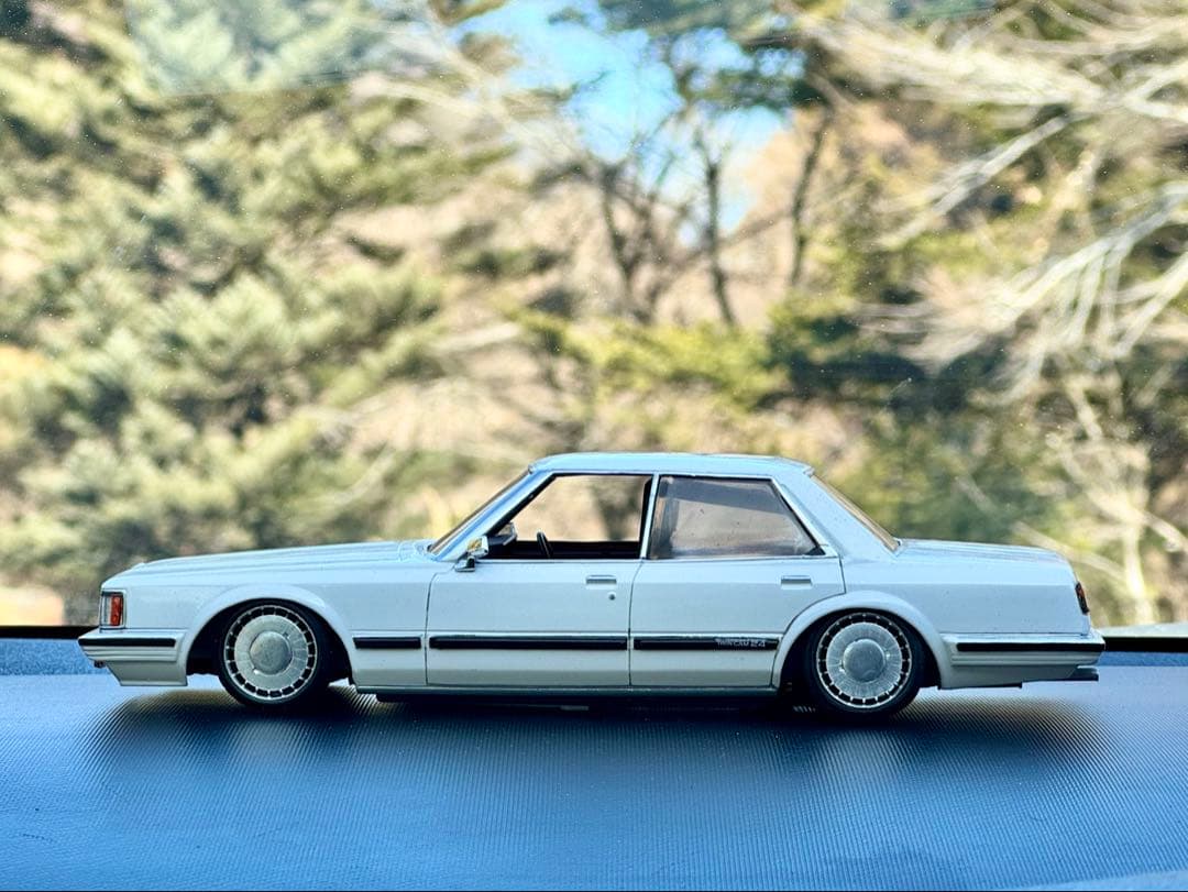 【完成品】フジミ•GX61 クレスタ インチアップハの字箱絵 新型シャーシVer