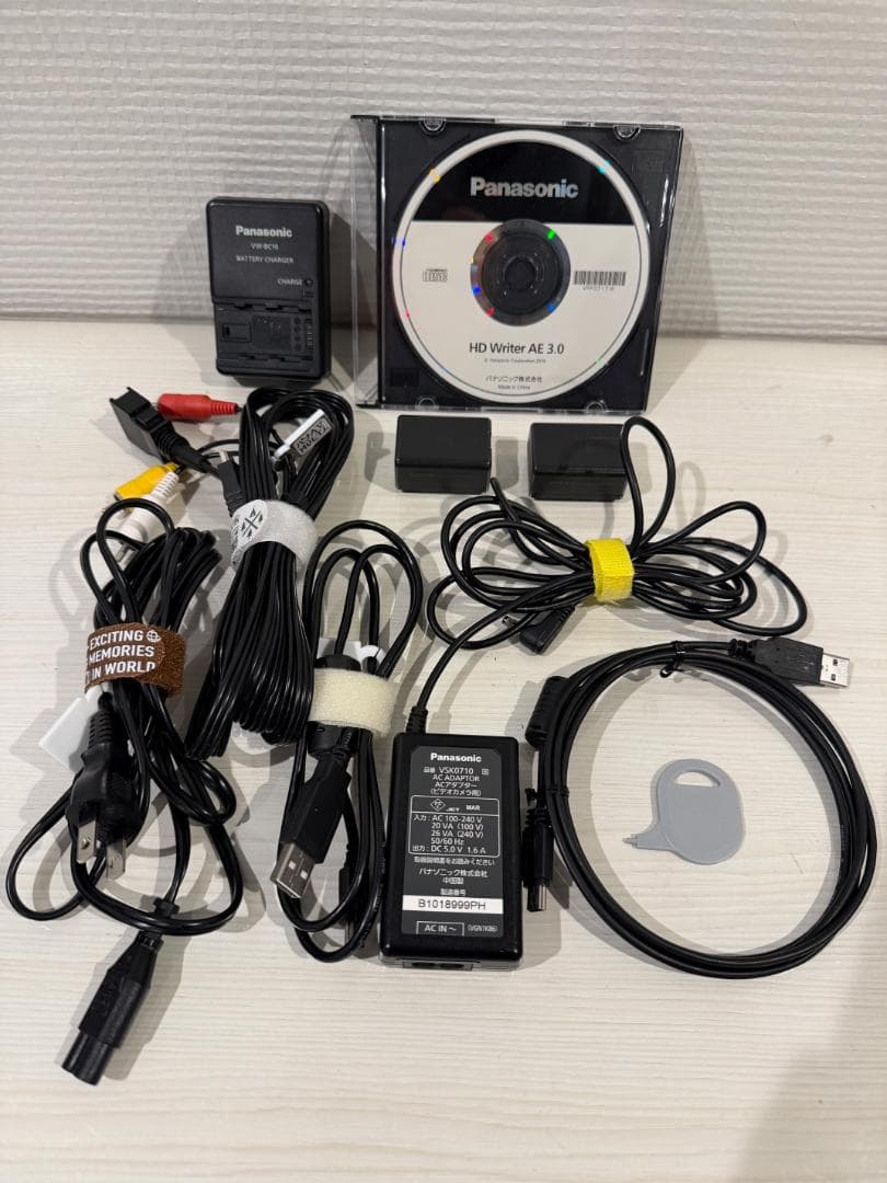 Panasonic デジタルカメラ HDCーTM45　 ★全付属品＆アクセサリー