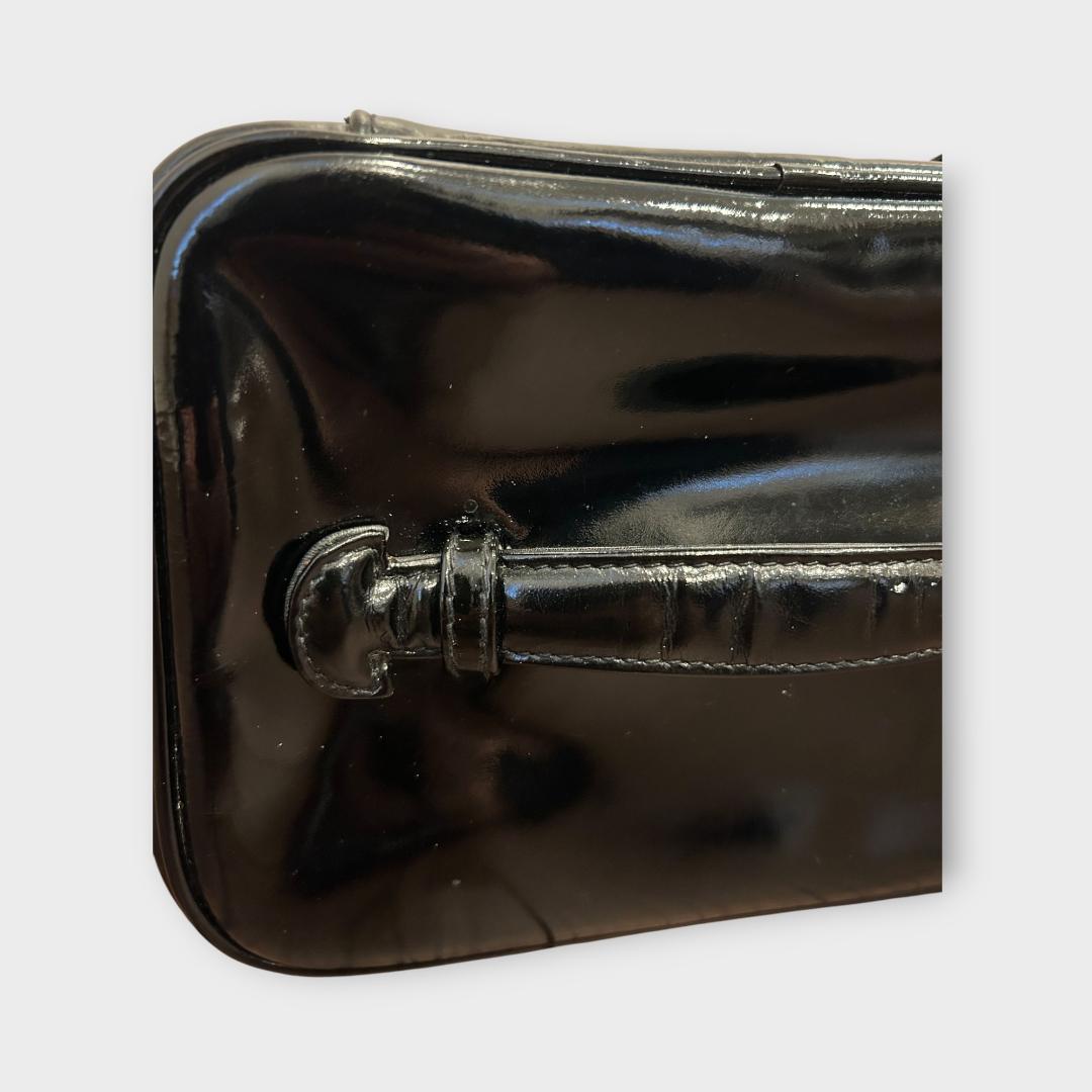 CHANEL シャネル バニティバッグ 化粧ポーチ 小物入れ　エナメル