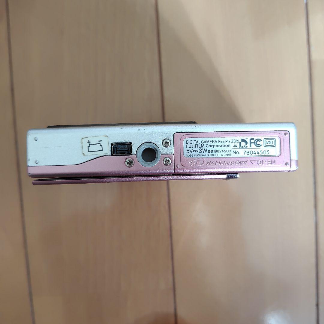 Fujifilm FinePix Z5 ベビーピンク