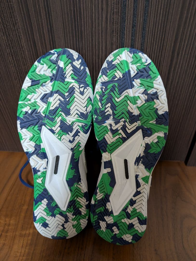 【ほぼ新品、試着のみ】ヨネックス パワークッションエクリプション4 26.0cm