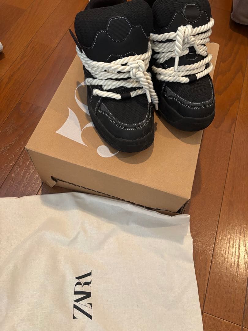 ZARA ブラック スニーカー EUR 40 スケートスニーカー