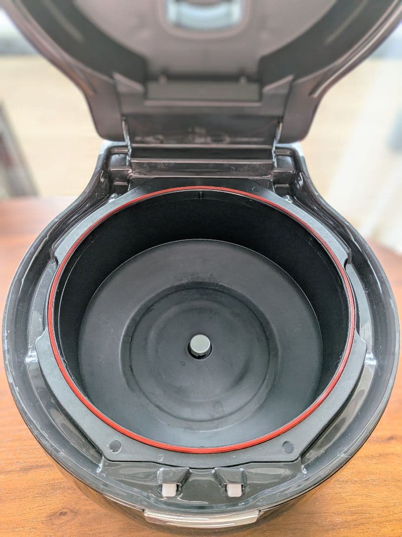 三菱電機 炊飯器 KAMADO NJ-AWB10-B　5.5合／付属品完備