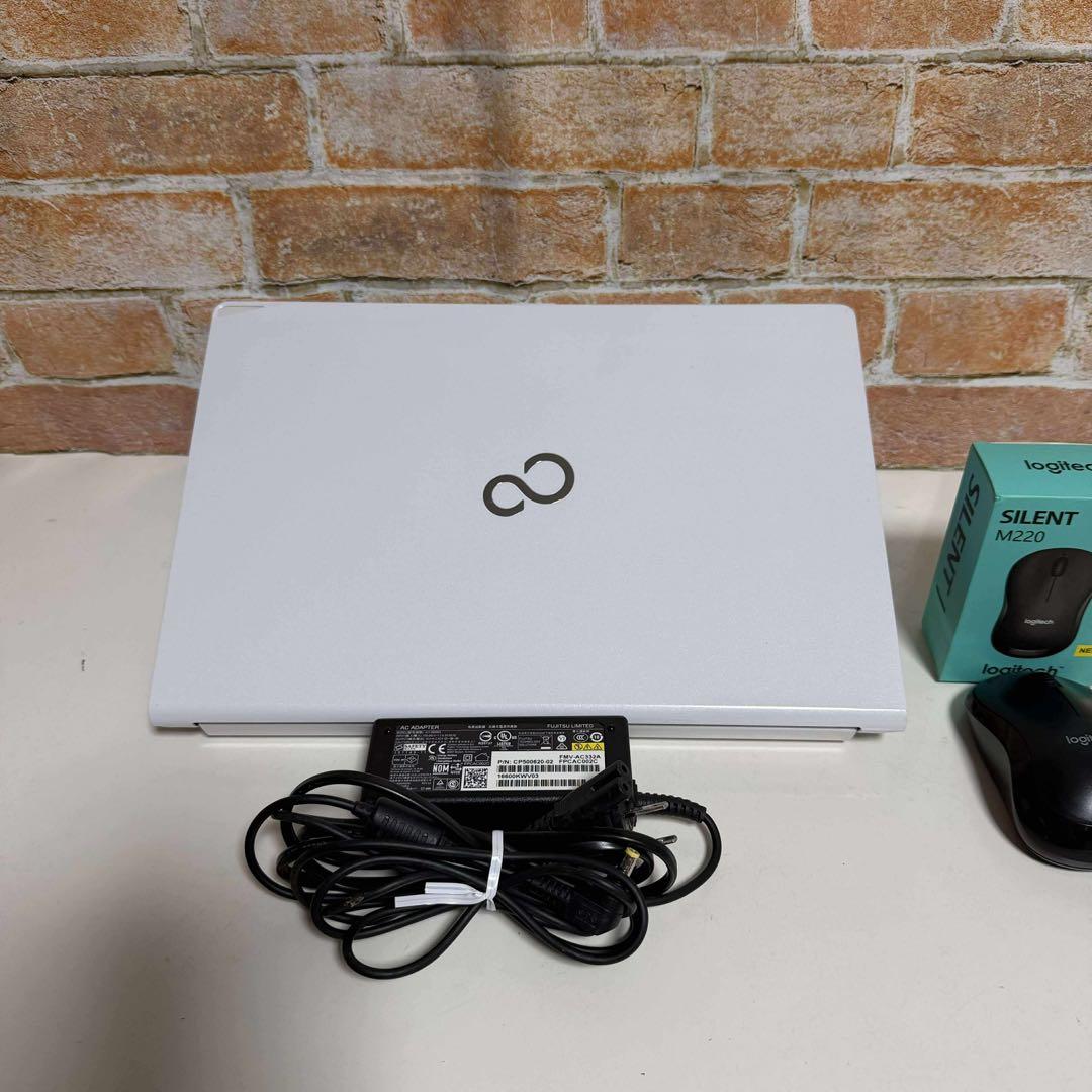 富士通ノート PC Core i5 SSD メモリ8GB Windows11