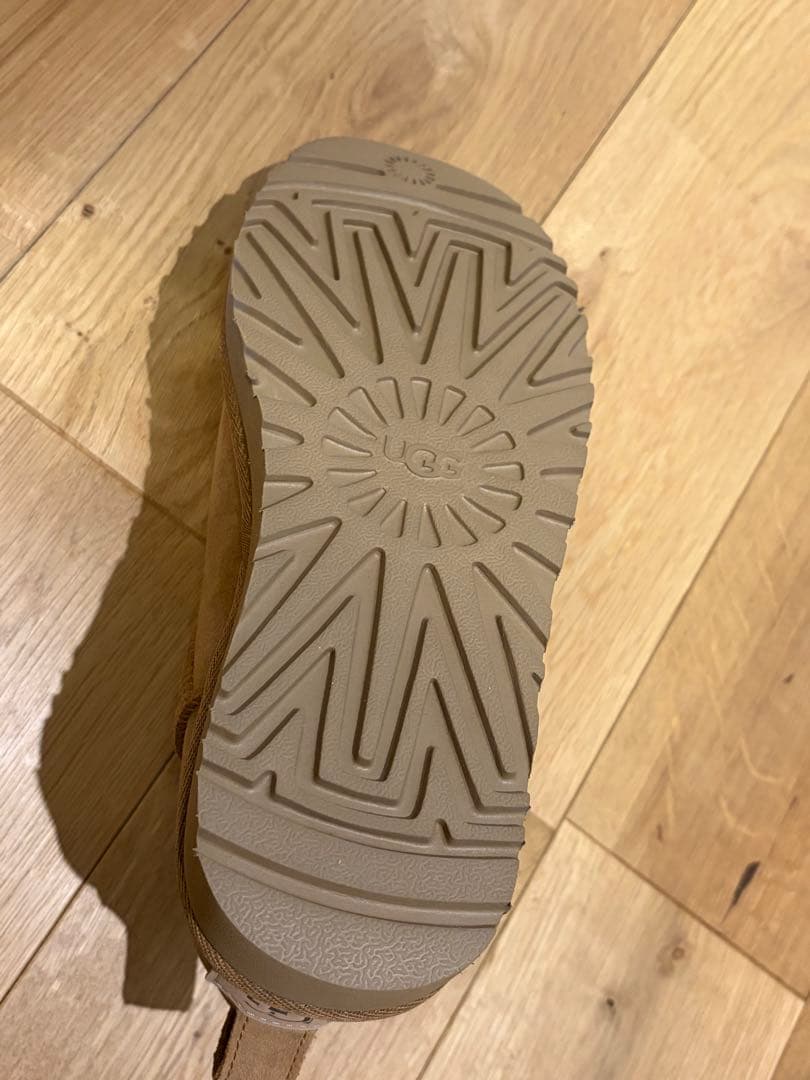 UGG クラシックマイクロ　23㎝