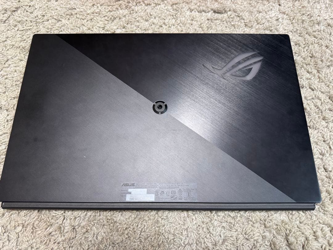 asus ROG XG17AHPE ポータブルゲーミングモニター