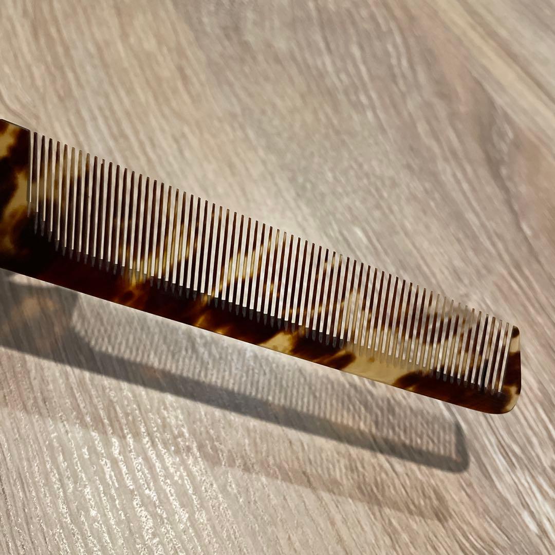 【新品・未使用】本鼈甲　角度櫛　18目　幸保　手付き　仕上げクシ　理容