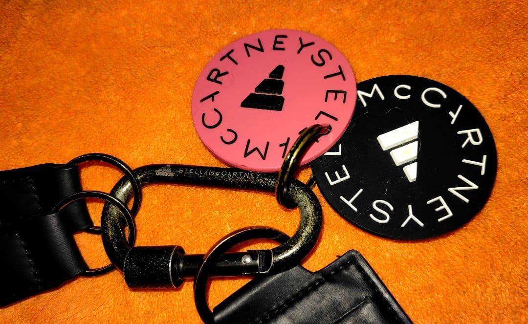 adidas by Stella McCartney ランヤード 黒 ブラック