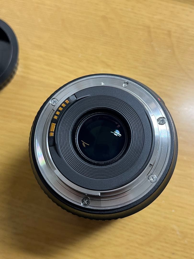 チ*ロ様 【最終値下げ]1Canon EF 35mm f/2 IS USM レン