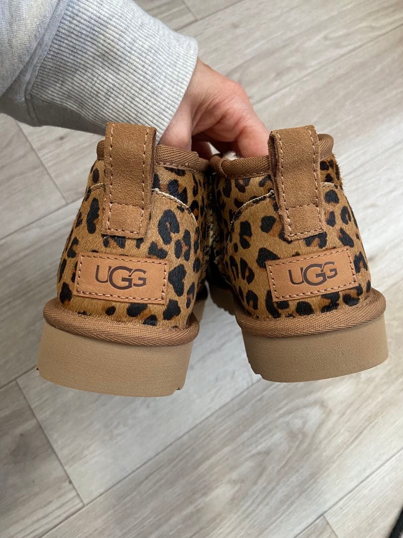 UGG ムートン　ショートブーツ　23センチ