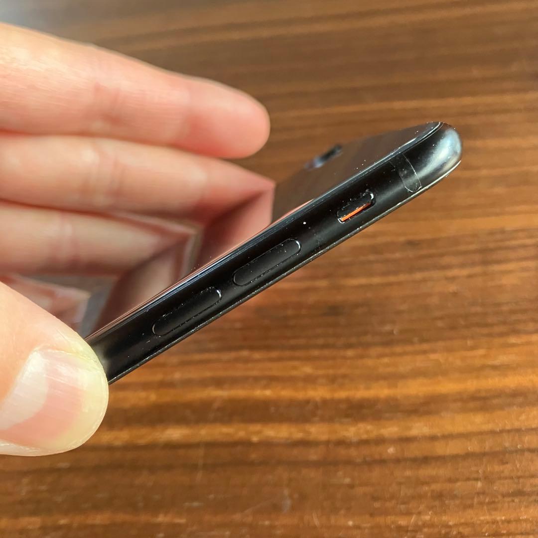 iPhone SE 第2世代　64GB ブラック