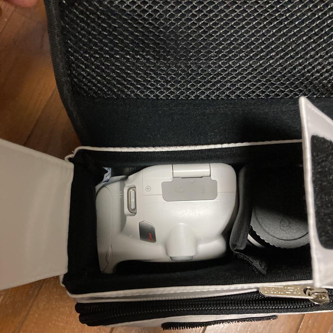 EOS Kiss X10 EF-S18-55 IS STM レンズキット 白