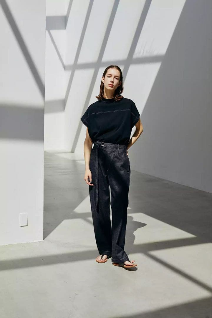 パンツ blurms DENIM NARROW BELTED PANTS