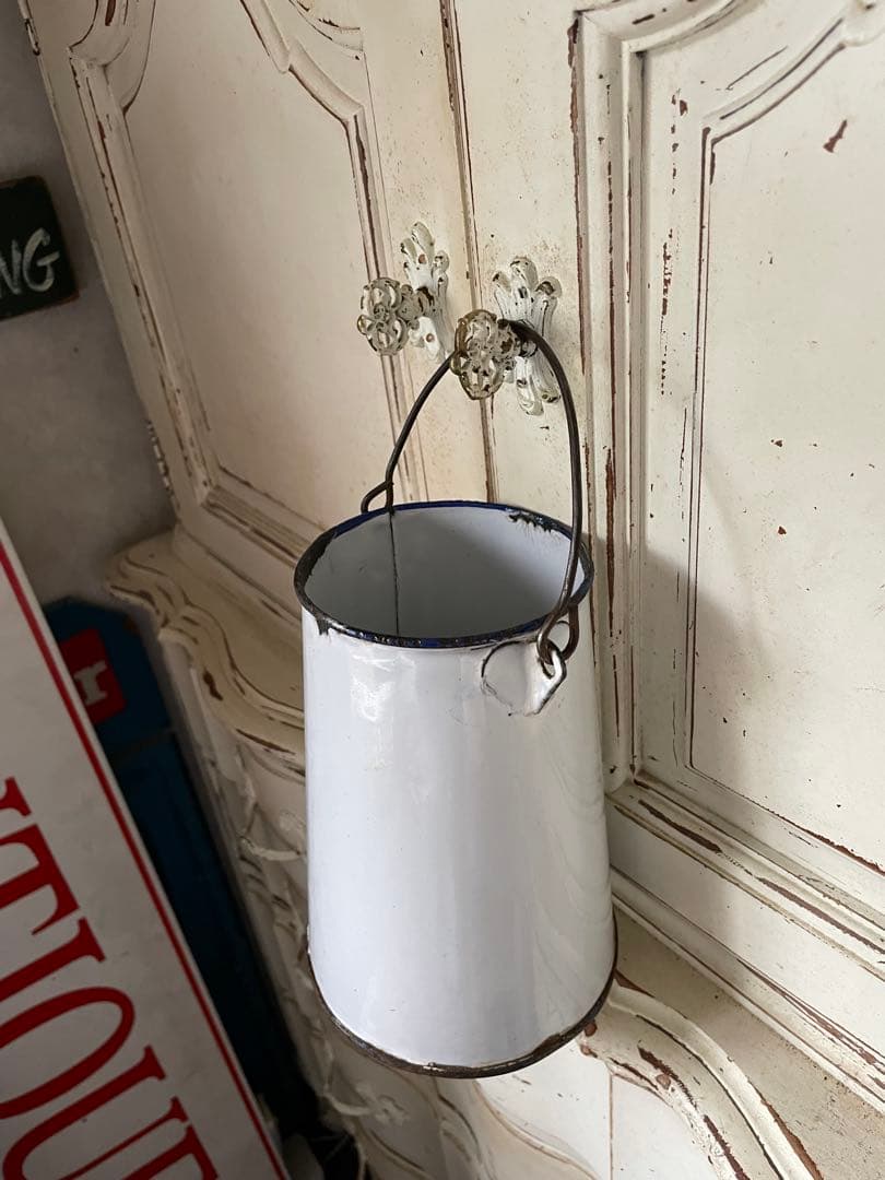 青ぶーです　アンティーク ホーロー ミルク　ポット　キャリー　缶　ホワイト