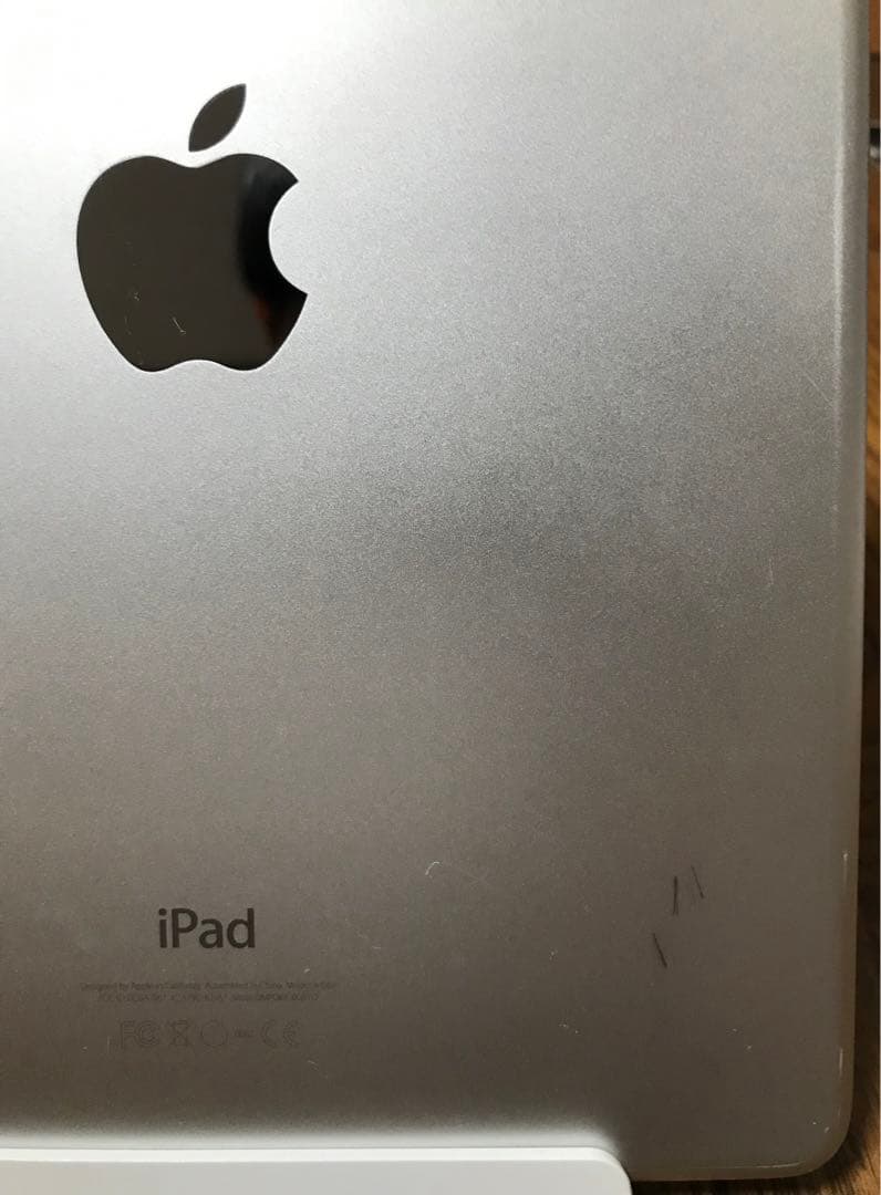 iPad Air 2 WiFi+CELL シルバー128G